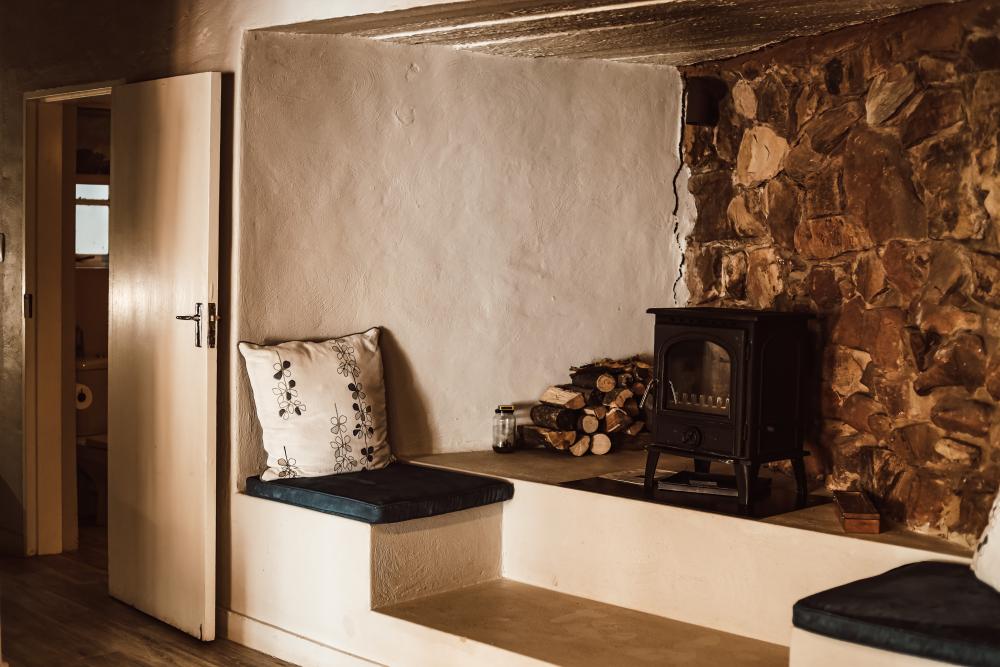Pierneef's Kraal Guest Lodge Pretoria - Interior view of room 6